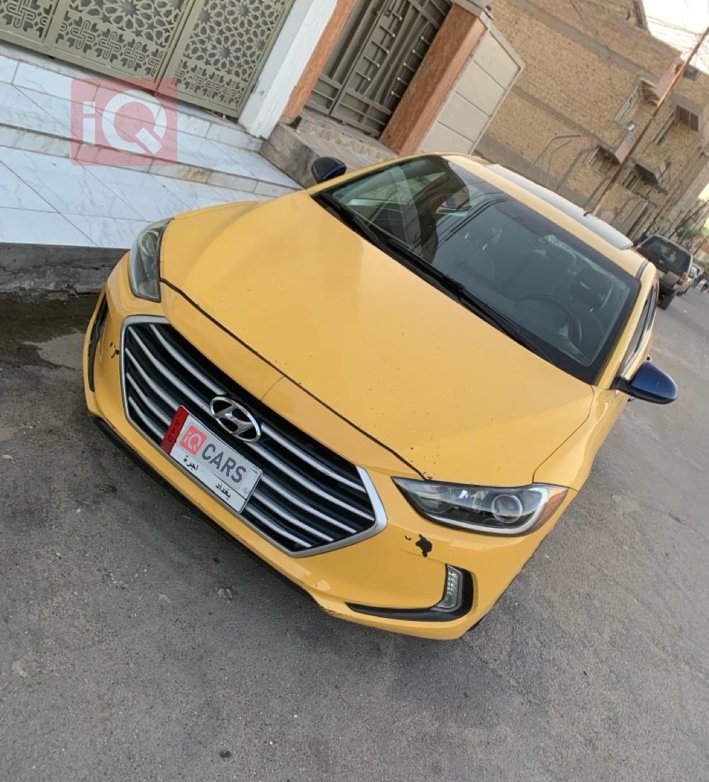 هیوندای ئەلەنترا